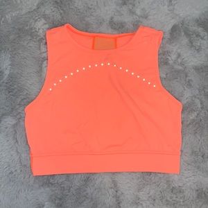 lululemon cropped tank. worn once. great condition. size 6